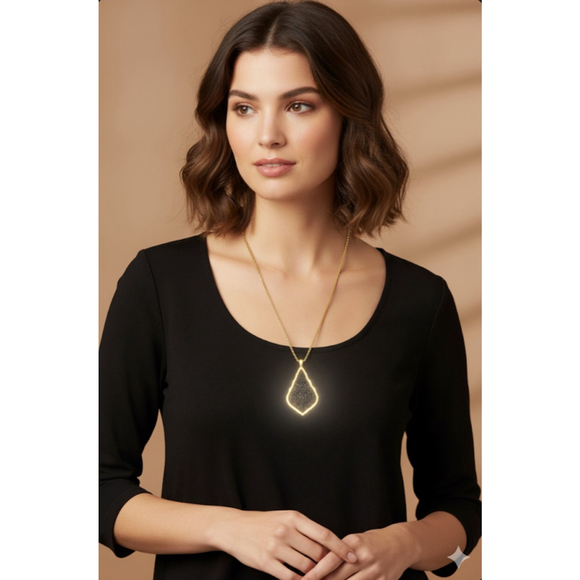 Kendra Scott Aiden Gold & Black Pendant Necklace 2118 - Picture 3 of 3